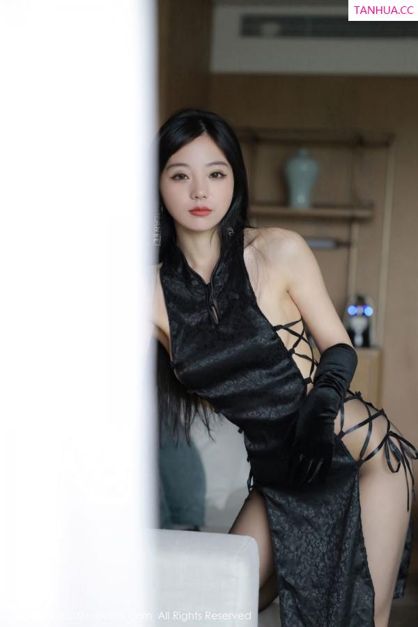 佘贝拉  [XiuRen]高清写真图 2021.10.27 No.4125 佘贝拉bella第28张图片